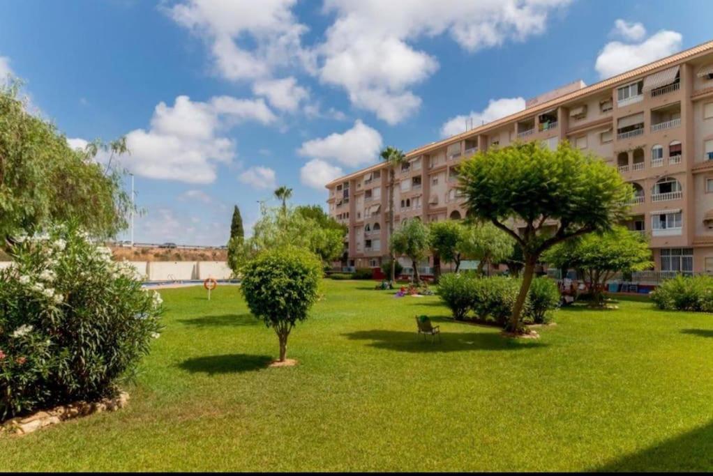 Apartmán Casa Di Mateo With Garden View And Swimming Pool Torrevieja Exteriér fotografie
